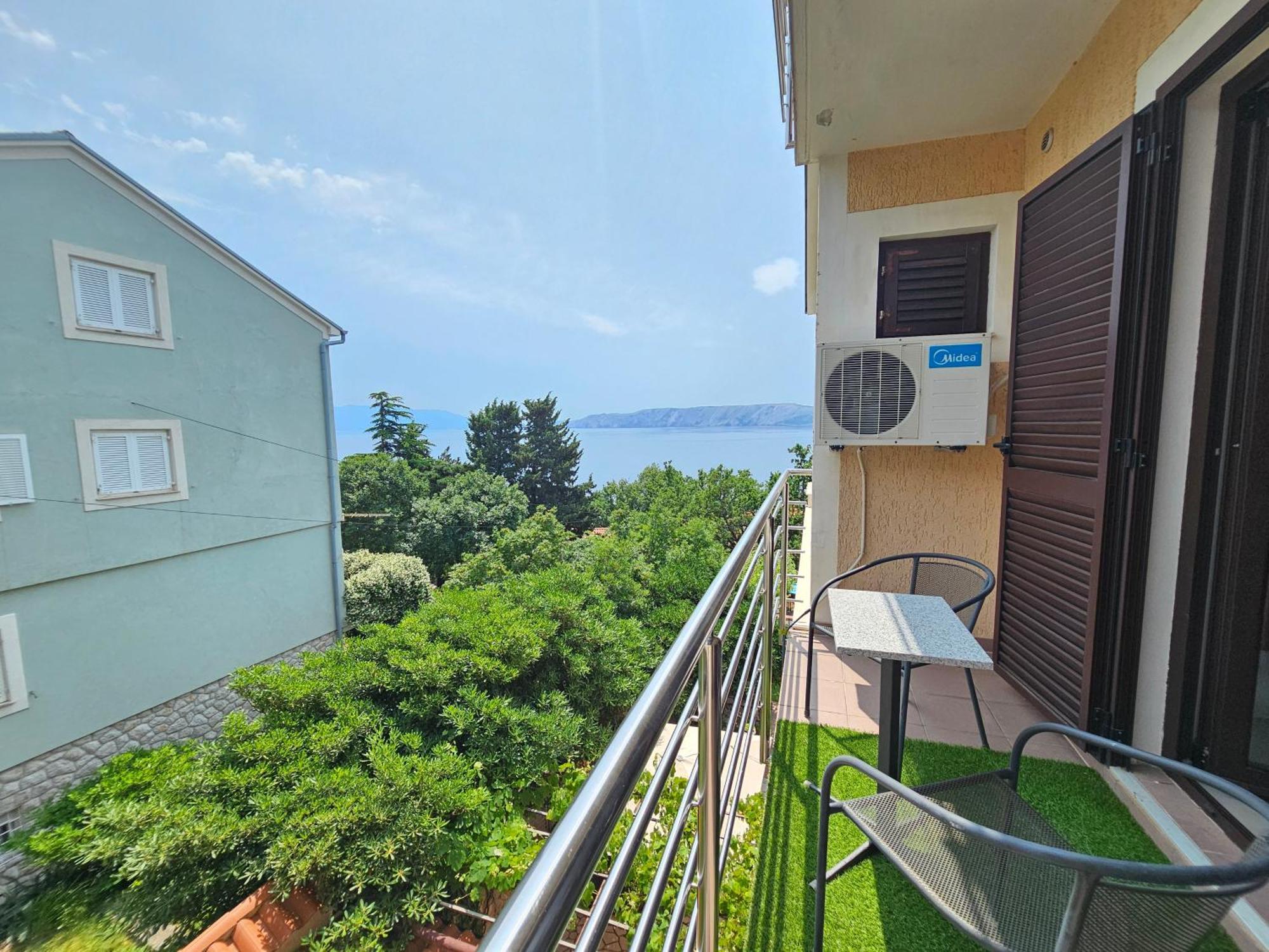 Apartments Villa Vera Нови Винодолски Екстериор снимка